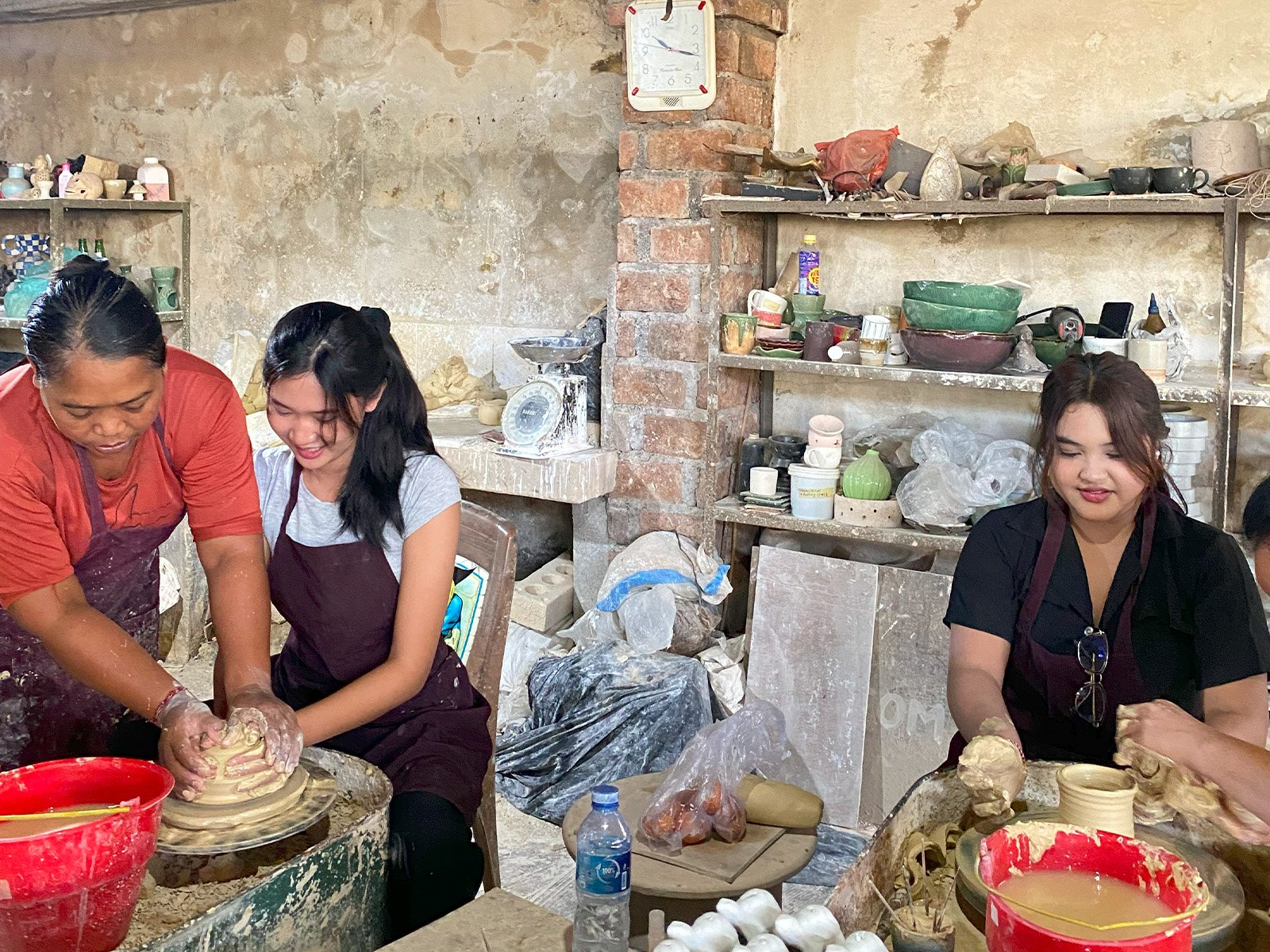 Eco-Craft with Pak Ngurah: Egg Shell Waste Pottery 